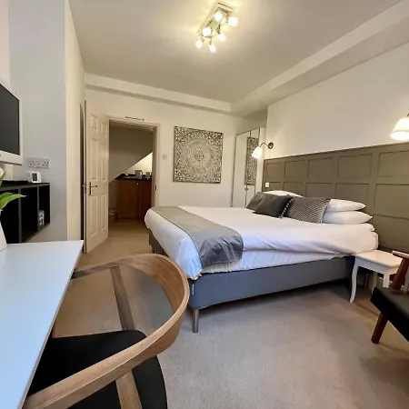 Ferndale Mews Bed & Breakfast Bristol