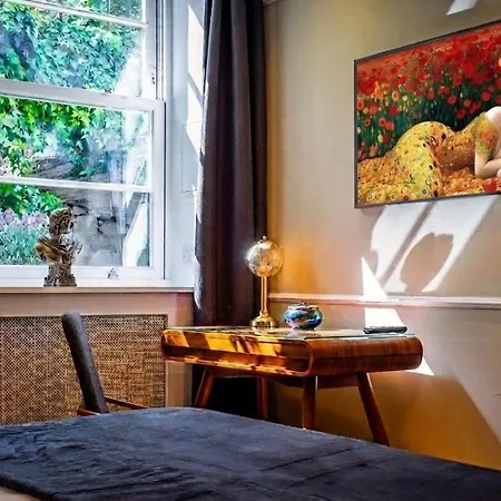 Ferndale Mews 4* Bristol