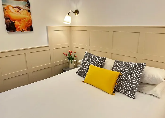 Ferndale Mews 4* بريستول