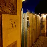 Ferndale Mews Bed & Breakfast 4*