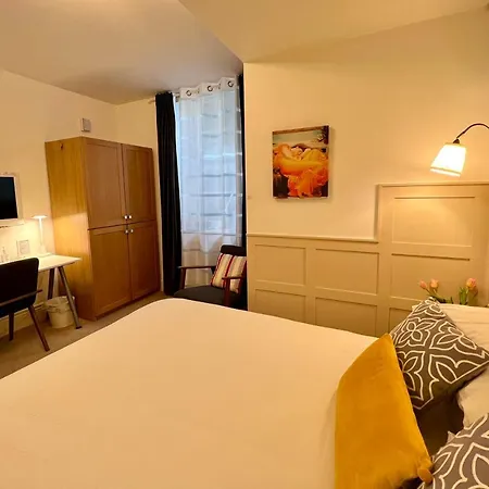 Ferndale Mews 4* Bristol