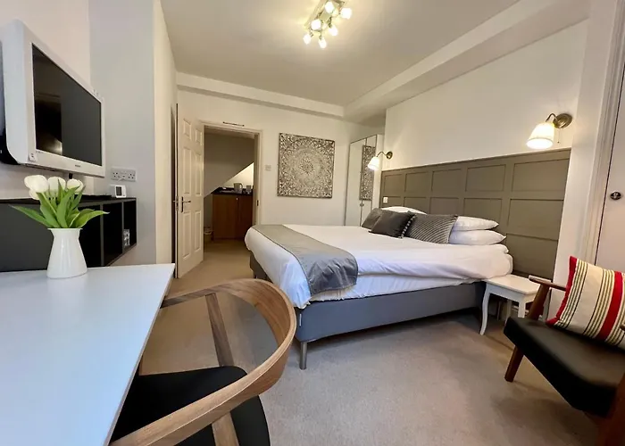 Ferndale Mews Bed and breakfast Bristol